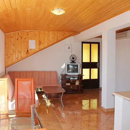 아파트 Fenix Superior 챠브타트